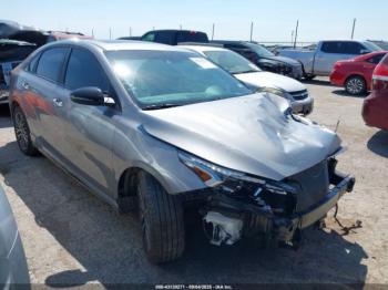 Salvage Kia Forte