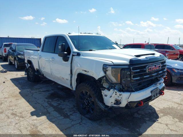  Salvage General Motors Sierra 2500HD