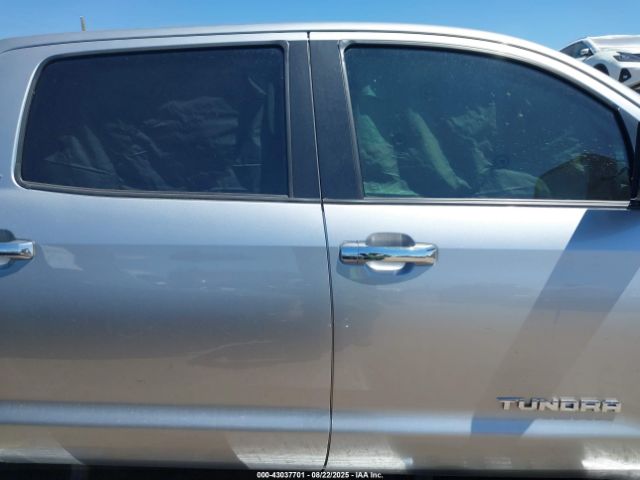 Toyota Tundra Limited 5.7l V8 Image 7