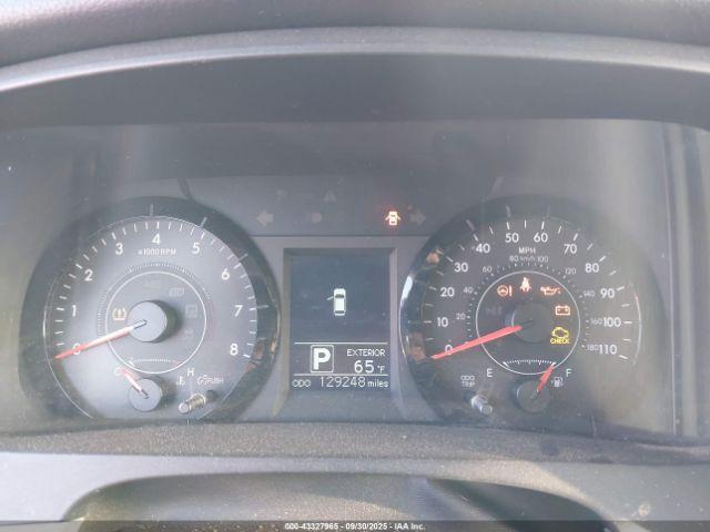 Toyota Sienna Le 8 Passenger Image 5