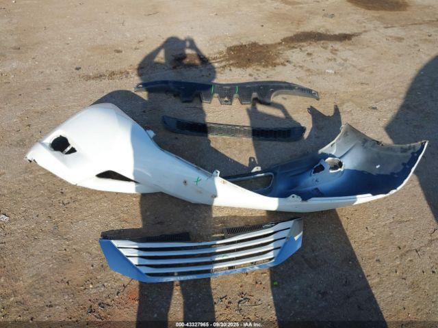 Toyota Sienna Le 8 Passenger Image 17