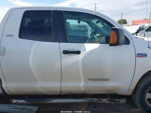 Toyota Tundra Sr5 5.7l V8 Image 2