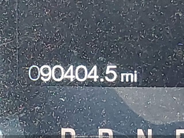 Ford F-150 Platinum Image 2