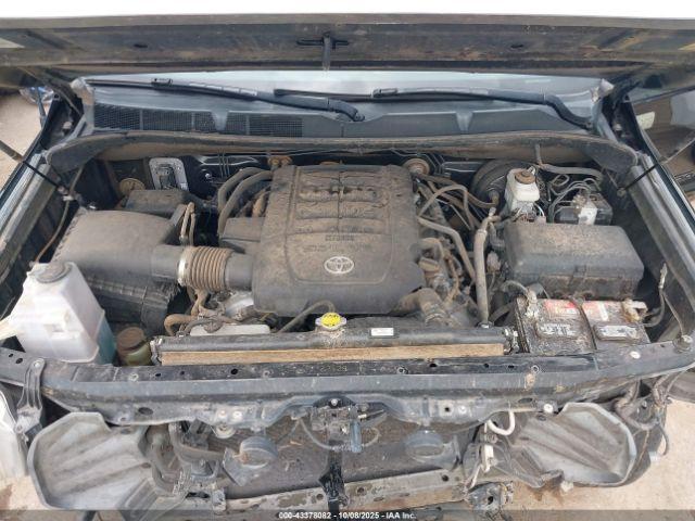 Toyota Tundra Sr5 5.7l V8 Image 18