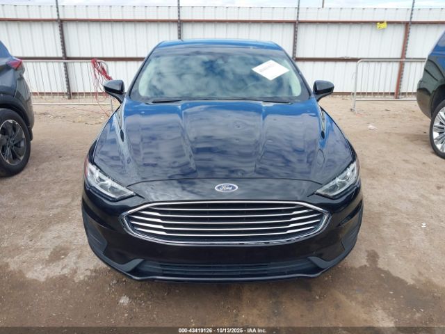 Ford Fusion Se Image 6