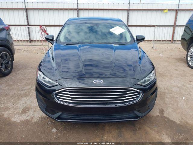 Ford Fusion Se Image 6