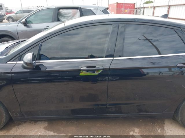Ford Fusion Se Image 8