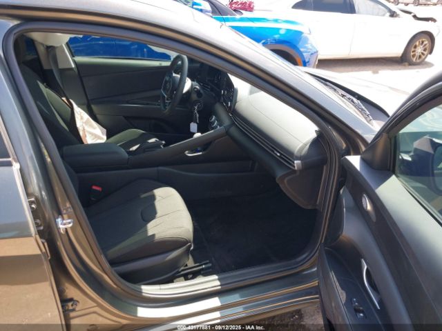 Hyundai ELANTRA Se Image 7