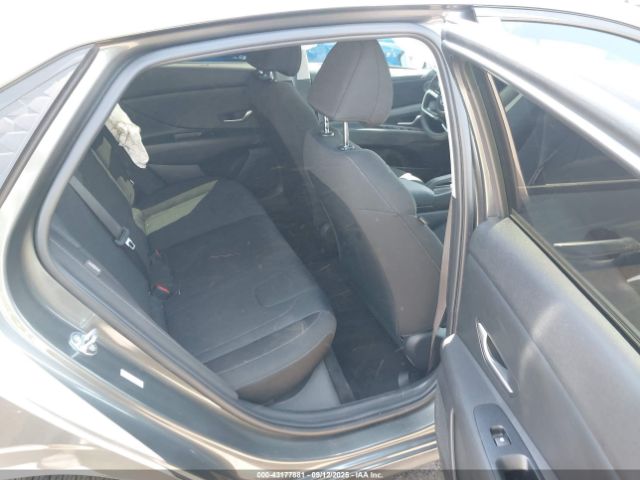 Hyundai ELANTRA Se Image 2