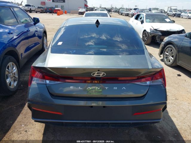 Hyundai ELANTRA Se Image 13