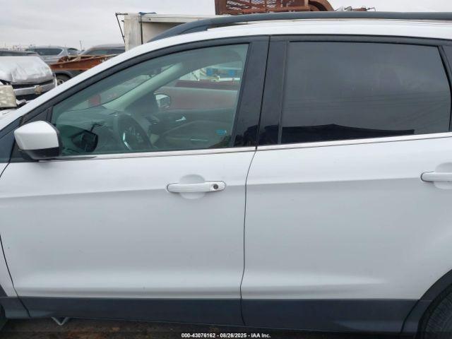 Ford Escape Se Image 4