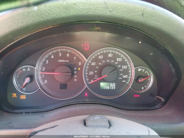 Subaru Outback 2.5i Image 4