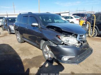  Salvage Toyota Highlander