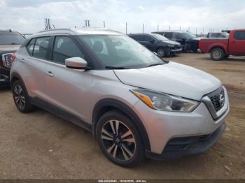  Salvage Nissan Kicks