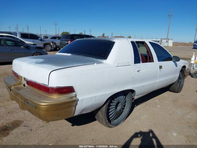 Buick Roadmaster Image 6