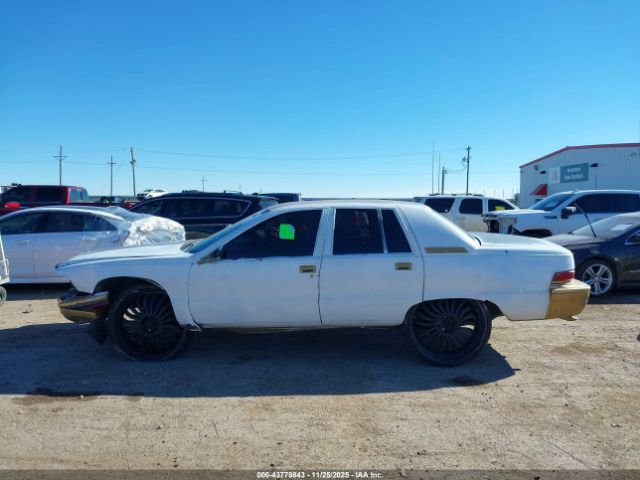 Buick Roadmaster Image 11