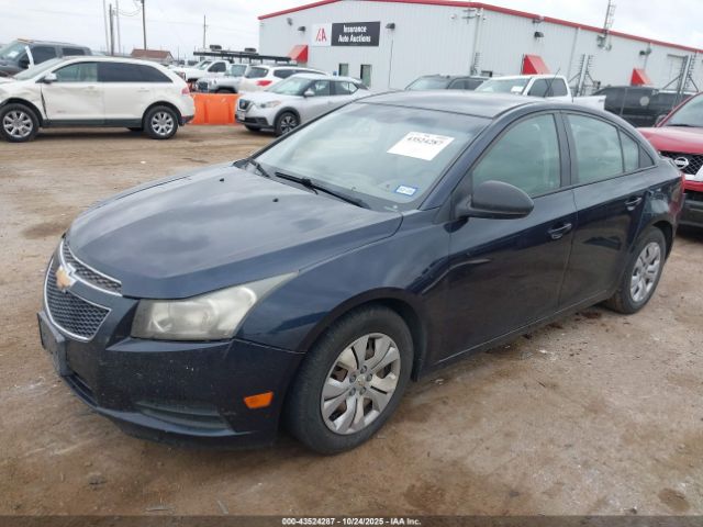Chevrolet Cruze Ls Auto Image 16