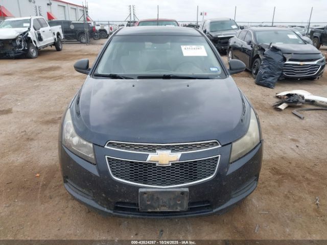 Chevrolet Cruze Ls Auto Image 8