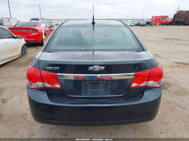 Chevrolet Cruze Ls Auto Image 14