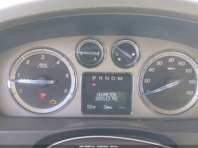 Cadillac Escalade Standard Image 10