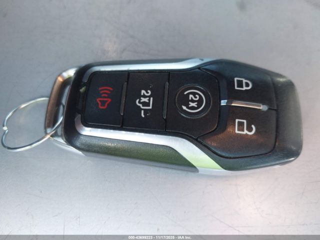 Ford F-150 Platinum Image 7