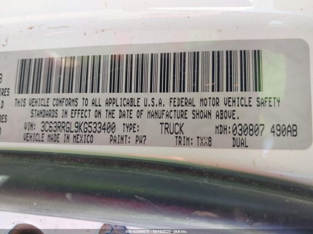 Ram 3500 Tradesman  4x4 8' Box Image 10