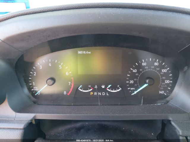 Ford Explorer Image 11