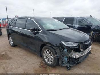  Salvage Chrysler Pacifica