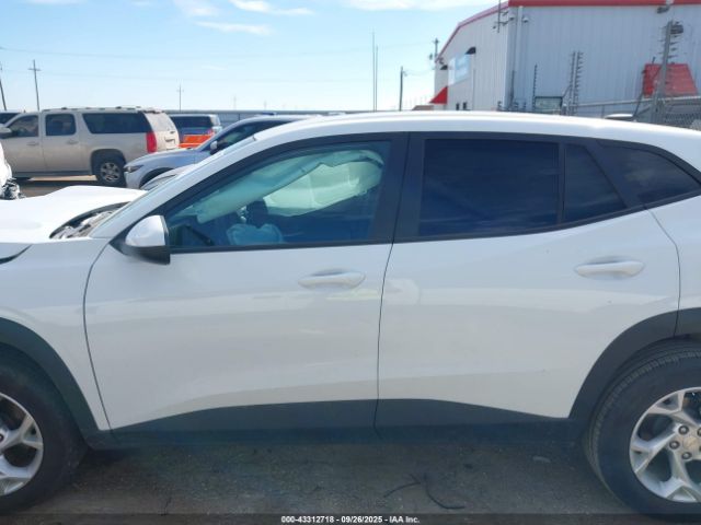 Chevrolet Trax Fwd Ls Image 4