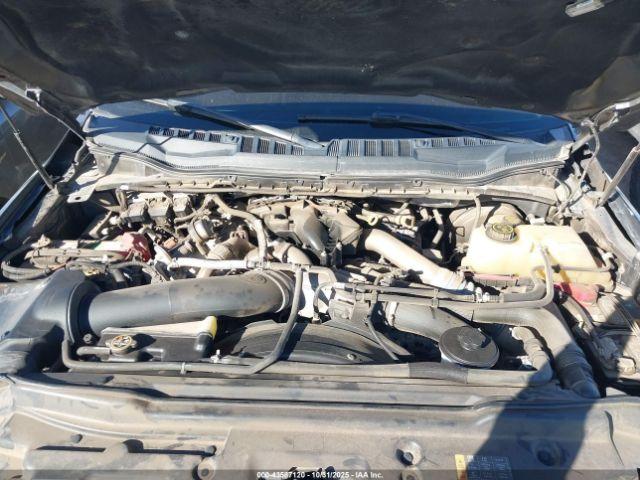 Ford F-250 Lariat Image 5