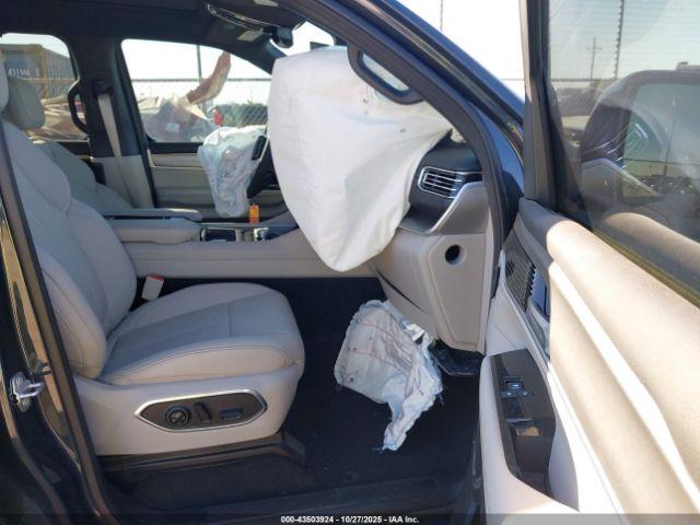 Jeep Wagoneer Series Iii 4x4 Image 4