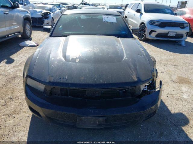 Ford Mustang Image 8