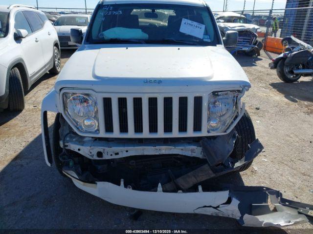 Jeep Liberty Sport Image 6