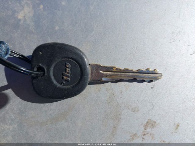 Pontiac Grand Prix Image 10