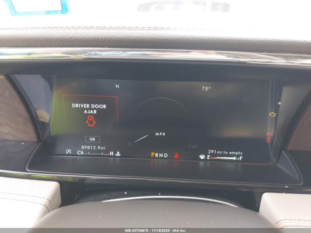 Lincoln Navigator Reserve Image 13