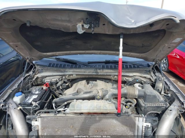 Lincoln Navigator Reserve Image 3