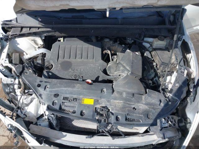 Toyota Highlander Xle V6 Image 12