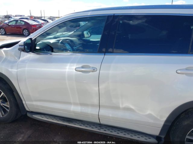 Toyota Highlander Xle V6 Image 9