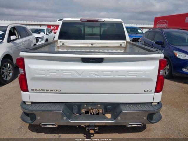 Chevrolet Silverado 1500 4wd  Short Bed Ltz Image 12
