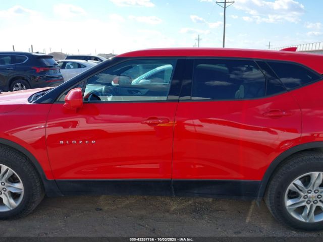 Chevrolet Blazer Image 2