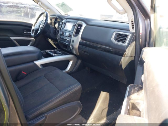 Nissan Titan Sv Image 3