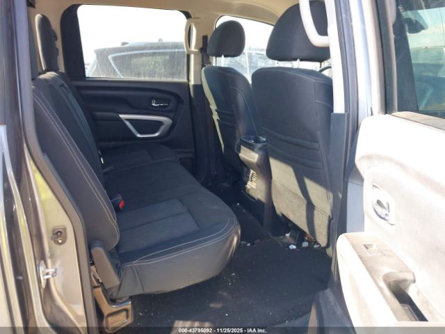 Nissan Titan Sv Image 8