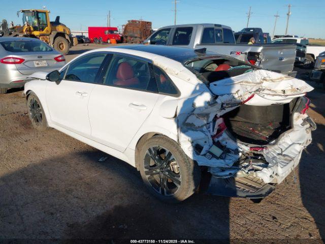 Kia K5 Gt-line Image 14