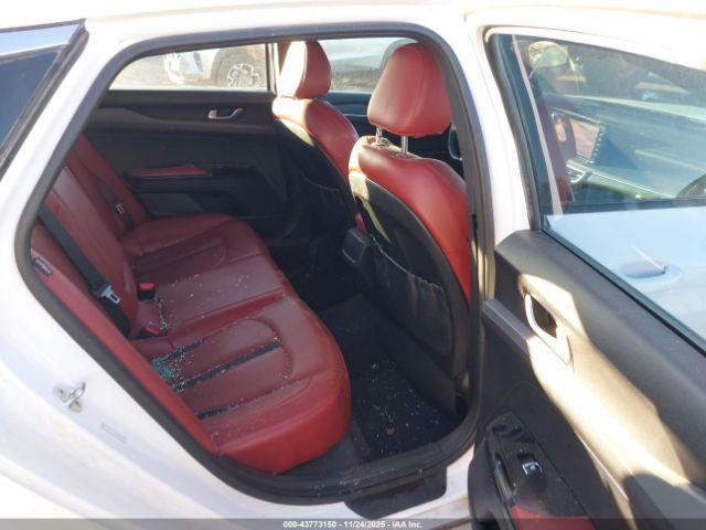 Kia K5 Gt-line Image 16