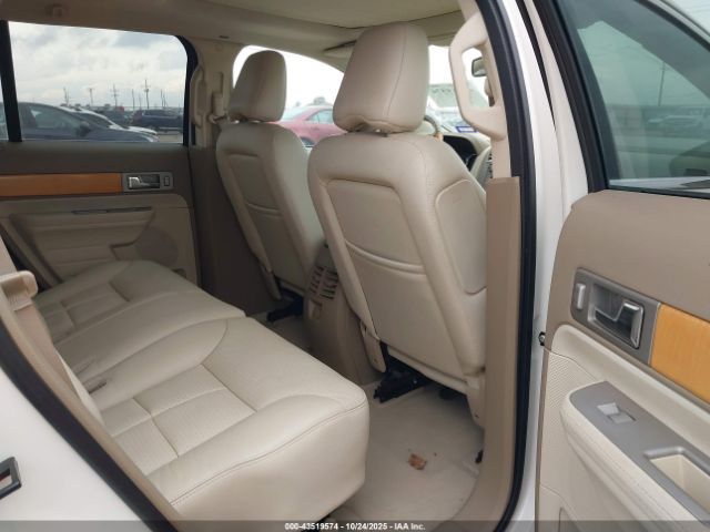 Lincoln MKX Image 10