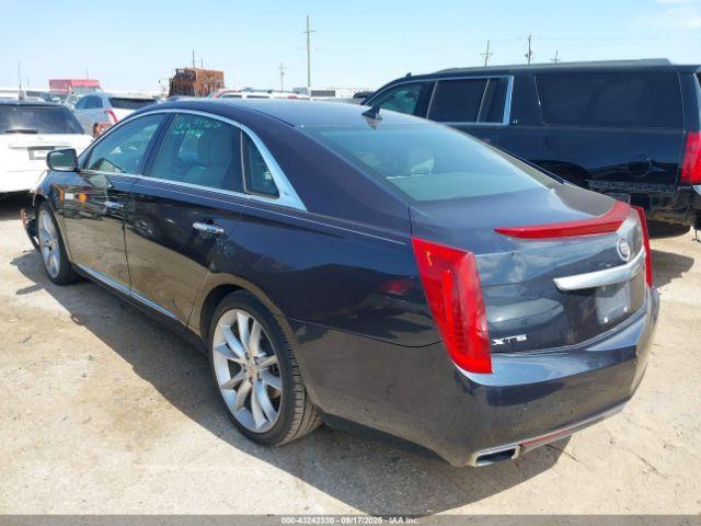 Cadillac XTS Premium Image 2
