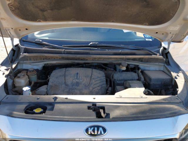 Kia Sedona Lx Image 10