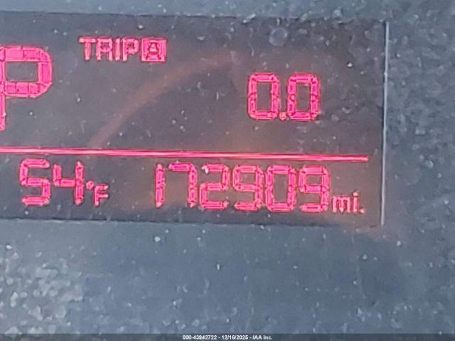 Kia Sedona Lx Image 2