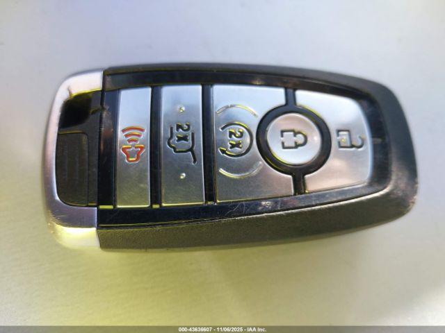 Ford Explorer Xlt Image 2