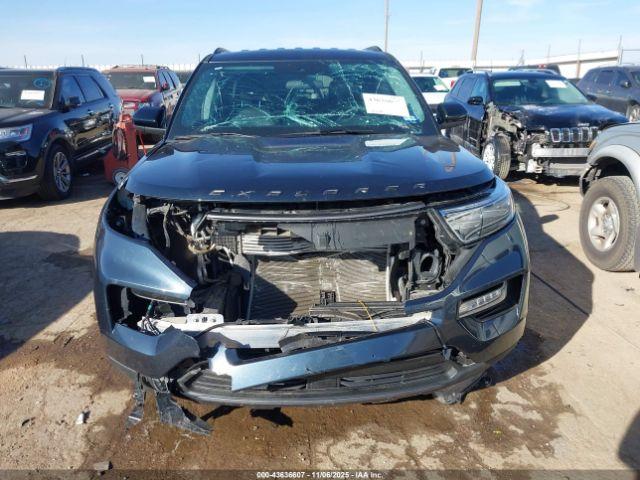 Ford Explorer Xlt Image 16